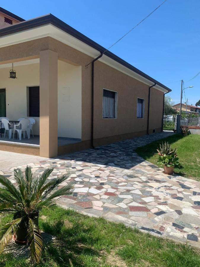 Ca' Fontanini Villa Luni Exterior photo